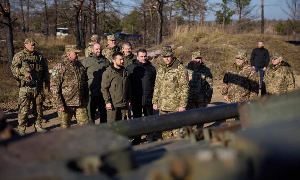 Volodymyr_Zelenskyy_presents_state_awards_to_Ukraine's_defenders_on_the_occasion_of_the_Day_of_Missile_Forces_and_Artillery_and_the_Engineering_Troops_Day_-_1