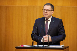 Er ist wieder da: ÖVP-interner Versorgungsposten für verurteilten Wöginger — Parlamentsdirektion/ Thomas Topf