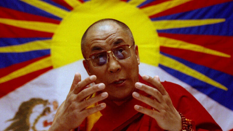 Dalai Lama —  Lonyi / Wikimedia CC0 1.0