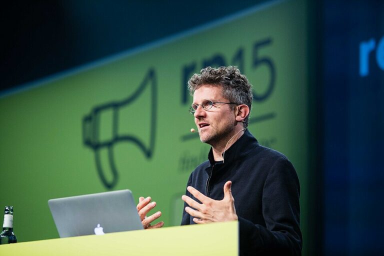 „Ideologiegetränkt“: FPÖ-Kritik an Biennale 2025 — re:rupublic / Wikimedia / CC BY 2.0