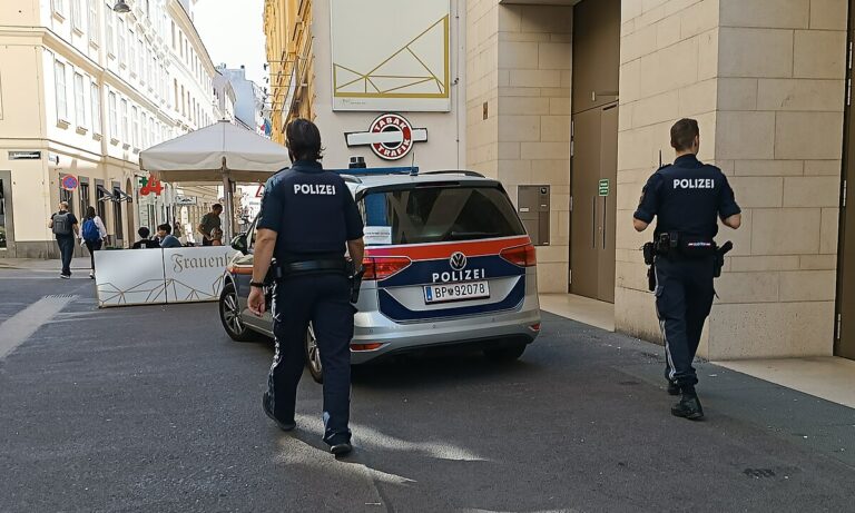Polizei — Kyah117 / Wikimedia CC-BY-4.0