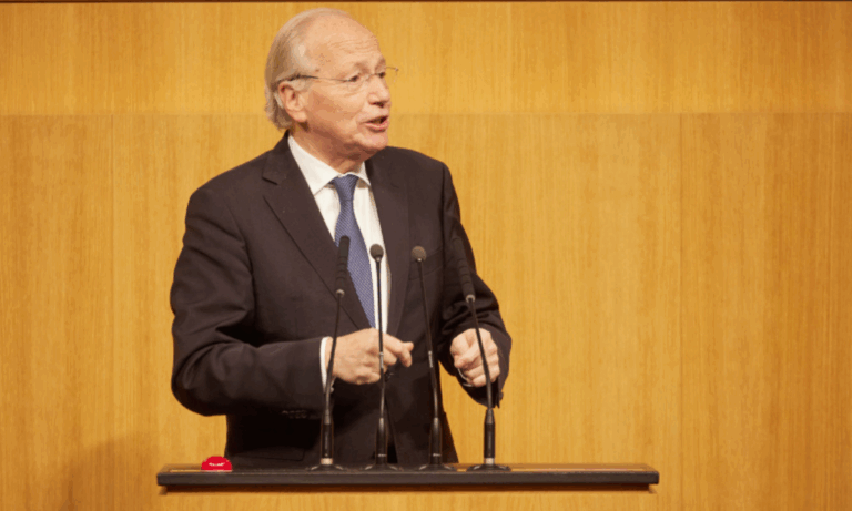 400.000 Euro für skurriles Uni-„Traumprojekt“ — Parlamentsdirektion/ Thomas Topf