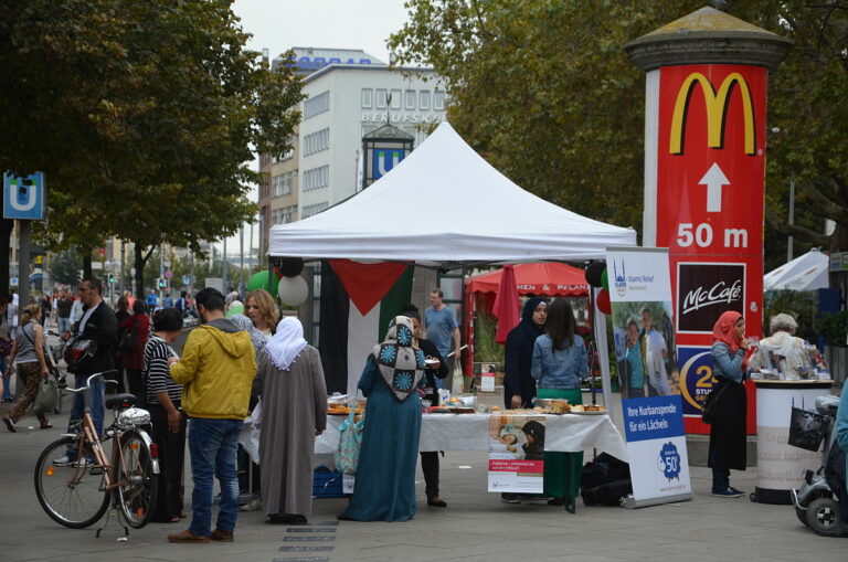 Prediger zweigte Hilfsgelder für Luxusleben ab — Bernd Schwabe in Hannover / Wikimediacommons.org (CC-BY-SA-4.0)