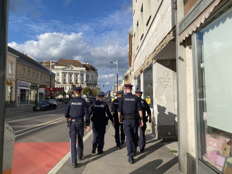 Polizei — unzensuriert