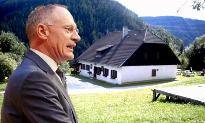 Persmanhof und Karner