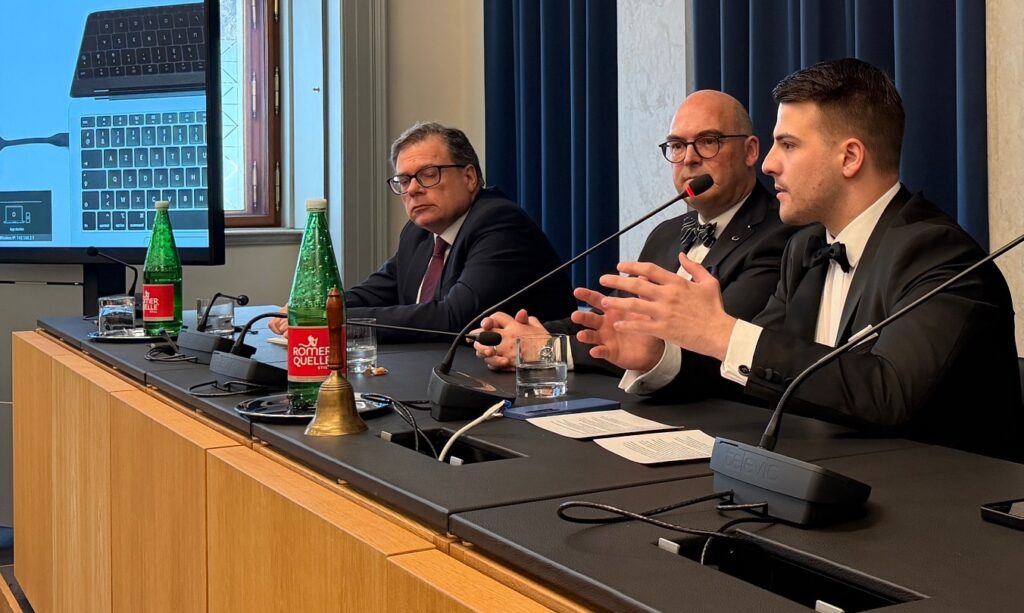 Podiumsdiskussion Unis