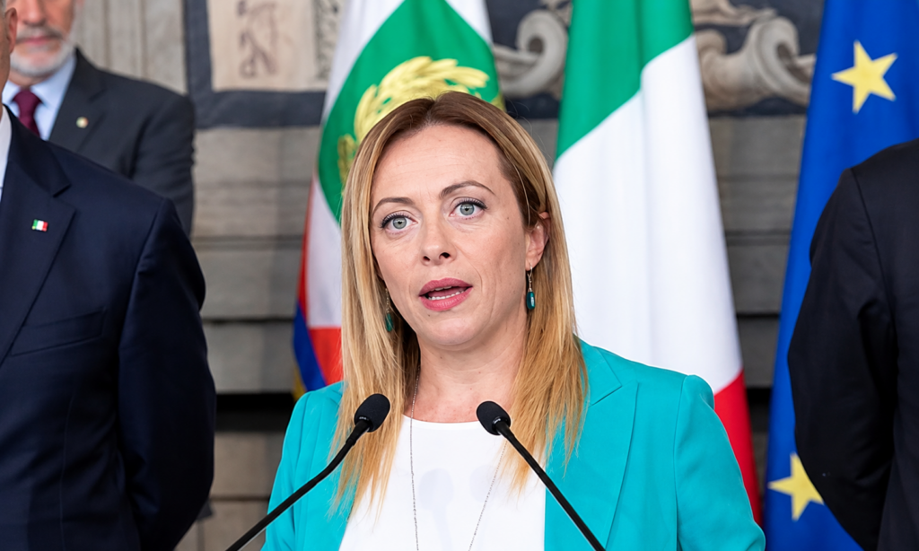 Italiens Regierung unter Giorgia Meloni setzt die Kfz-Steuer für Millionen Fahrzeuge 2027 zeitweise aus.